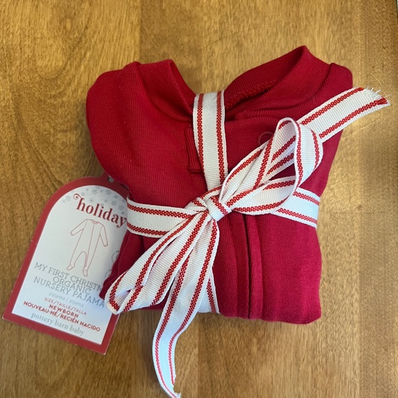 Pottery Barn Kids First Christmas Holiday Baby Pajamas NWT - Picture 2 of 3